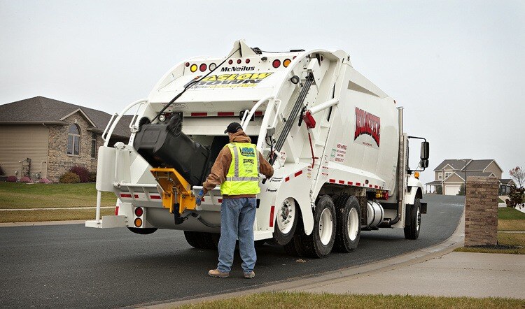 McNeilus Tag Axle Rear Loader Freightliner